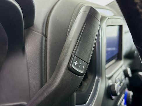 Used 2021 Chevrolet Silverado 1500 LT image 24