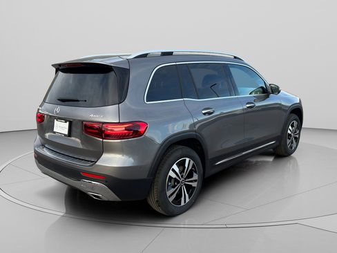 New 2026 Mercedes-Benz GLB 250 4MATIC image 5