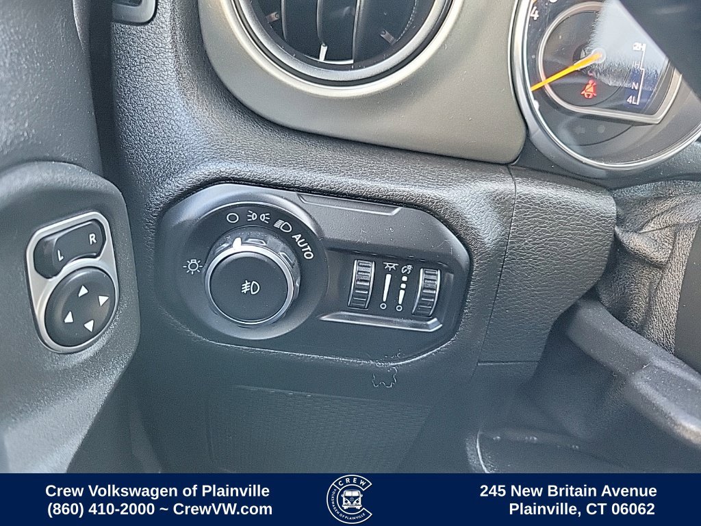 Used 2019 Jeep Wrangler Unlimited Sport S AWD/4WD image 14