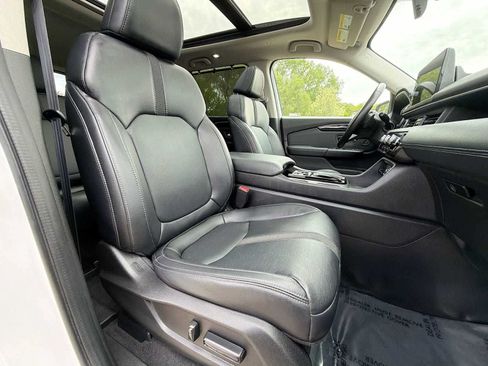 Used 2023 Honda Pilot Touring image 19