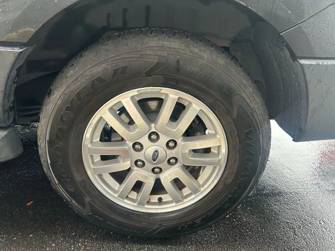 Used 2014 Ford Expedition EL XL image 16