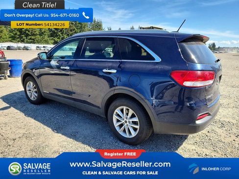 Used 2017 Kia Sorento AWD image 3