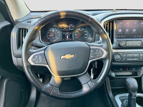 Used 2022 Chevrolet Colorado LT image 11