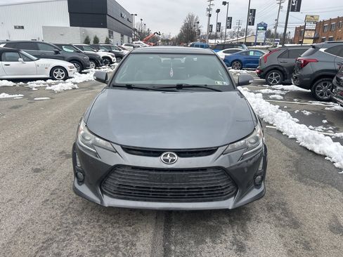 Used 2014 Scion tC image 2