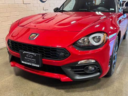 Used 2017 FIAT 124 Spider Abarth image 38