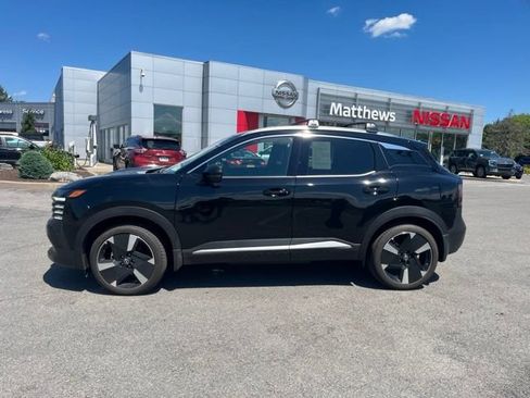 Certified 2026 Nissan Kicks SR w/ SR Premium Package AWD/4WD image 2