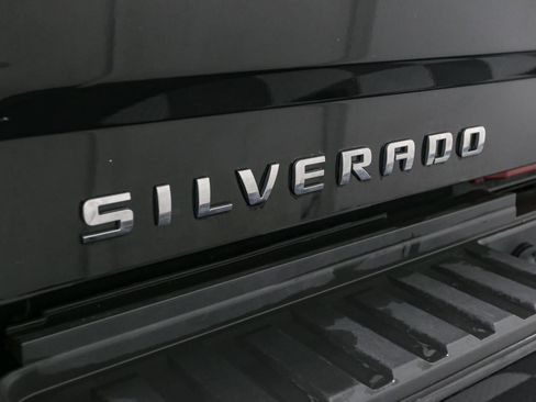 Used 2016 Chevrolet Silverado 3500 High Country image 11