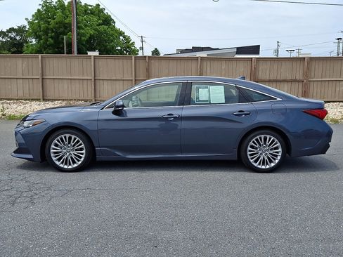 Used 2020 Toyota Avalon Limited w/ Advanced Safety Package FWD image 9