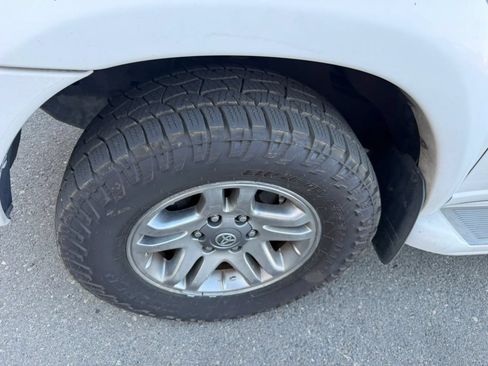 Used 2007 Toyota Sequoia Limited RWD image 34