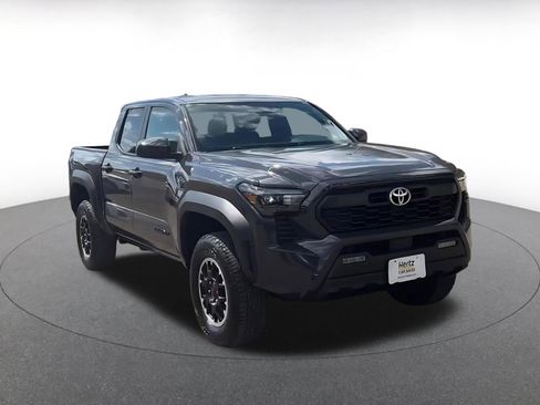 Used 2025 Toyota Tacoma TRD Off-Road AWD/4WD image 3