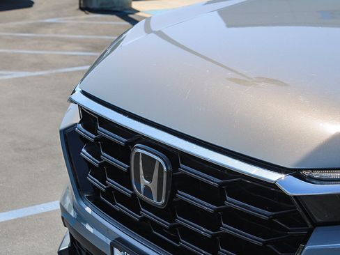 Used 2025 Honda CR-V EX-L image 6