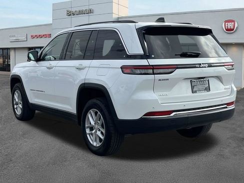 Used 2024 Jeep Grand Cherokee Laredo X AWD/4WD image 5