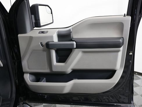 Used 2018 Ford F150 XLT w/ Equipment Group 302A Luxury image 25