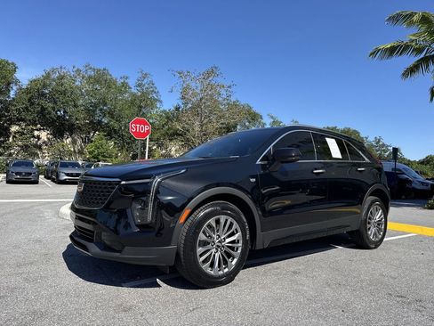 Used 2024 Cadillac XT4 Premium Luxury FWD image 28