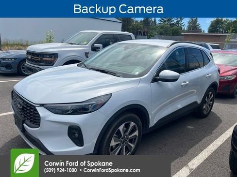 Used 2025 Ford Escape Platinum AWD/4WD image 4