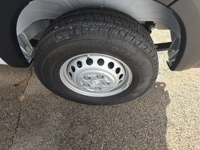 Used 2025 RAM ProMaster 2500 FWD image 9