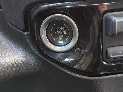 Used 2023 GMC Sierra 1500 SLT w/ SLT Premium Plus Package image 24