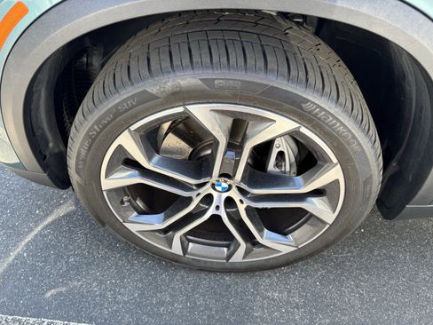 Used 2026 BMW X5 sDrive40i image 32