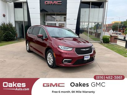 Used 2023 Chrysler Pacifica Touring-L