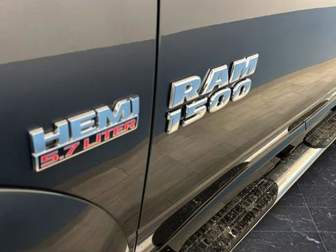 Used 2017 RAM 1500 Laramie image 35