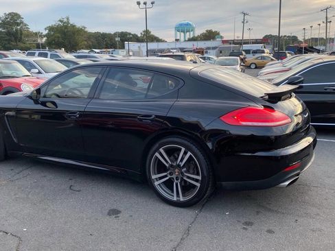 Used 2014 Porsche Panamera 4 w/ Premium Package image 13