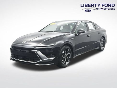 Used 2025 Hyundai Sonata SEL FWD image 1