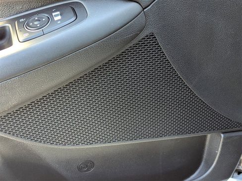 Used 2022 Hyundai Sonata SE image 18