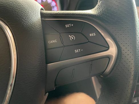 Used 2019 Dodge Challenger SXT w/ Blacktop Package image 34