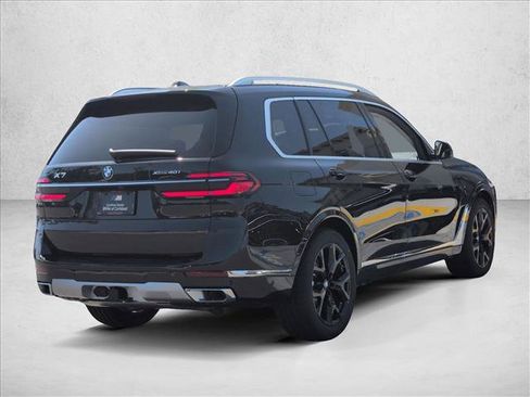 Used 2026 BMW X7 xDrive40i w/ Premium Package AWD/4WD image 2