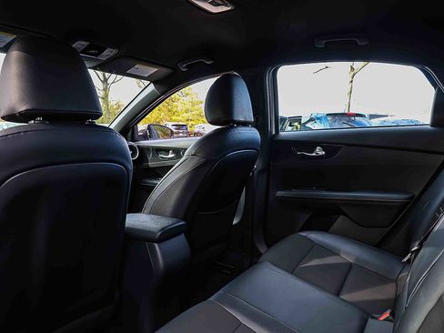 Used 2022 Kia Forte GT-Line image 23