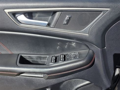 Used 2022 Ford Edge ST-Line image 23