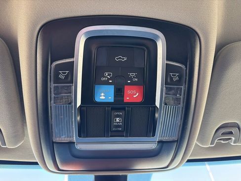 Used 2024 RAM 2500 Laramie image 24