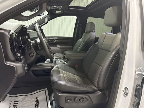 Used 2024 Chevrolet Silverado 1500 ZR2 w/ Technology Package image 20