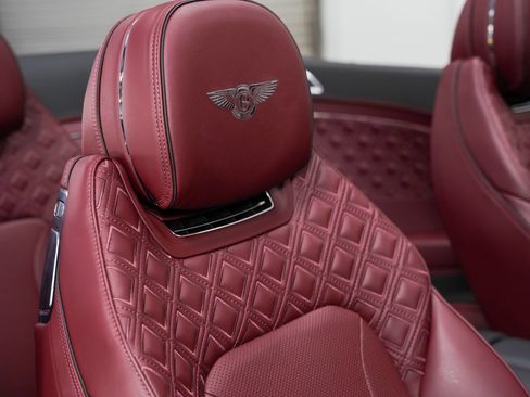 Used 2021 Bentley Continental GT V8 AWD/4WD image 44