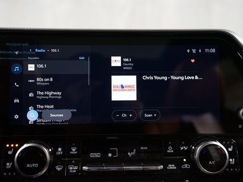 New 2026 Toyota Highlander Platinum image 18