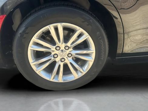 Used 2016 Chrysler 300 C RWD image 33