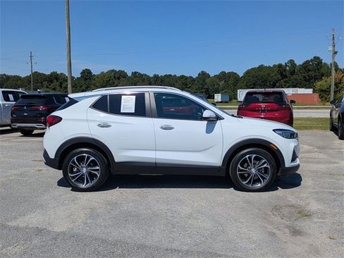 Used 2023 Buick Encore GX Select image 2