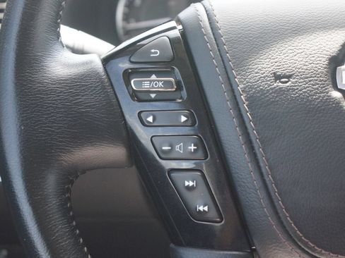 Used 2022 Nissan Armada Platinum RWD image 13