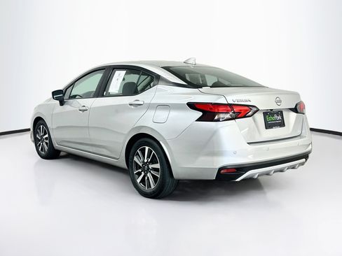 Used 2025 Nissan Versa SV FWD image 5