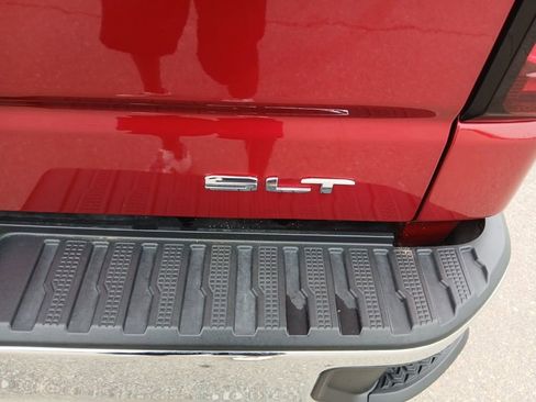 Used 2021 GMC Sierra 1500 SLT image 10