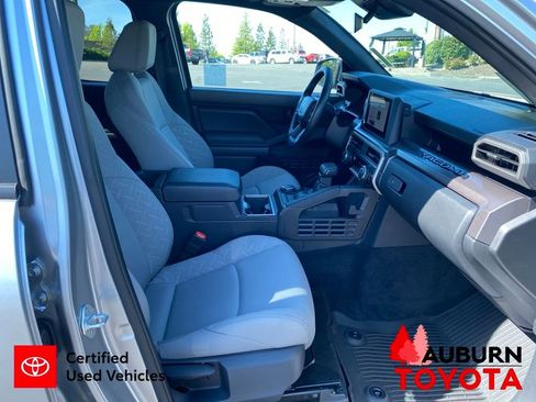 Certified 2025 Toyota Tacoma SR5 AWD/4WD image 14