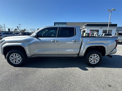 New 2025 Toyota Tacoma SR5 image 6