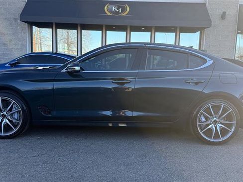 Used 2025 Genesis G70 2.5T AWD/4WD image 2