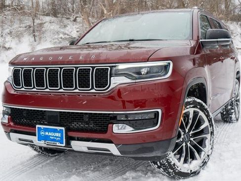 Used 2023 Jeep Wagoneer Series III w/ Premium Group I AWD/4WD image 1