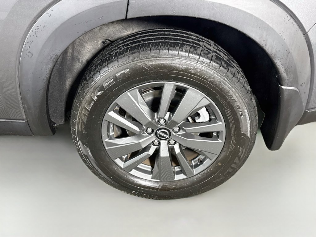 Certified 2022 Nissan Pathfinder SV w/ SV Premium Package AWD/4WD image 38