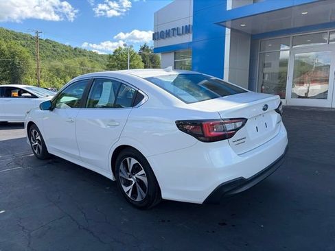 Used 2022 Subaru Legacy Premium AWD/4WD image 9