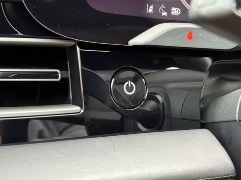 Used 2025 Porsche Taycan 4S image 26