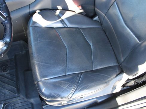 Used 2020 Cadillac Escalade Platinum w/ Escalade Sport Edition image 23