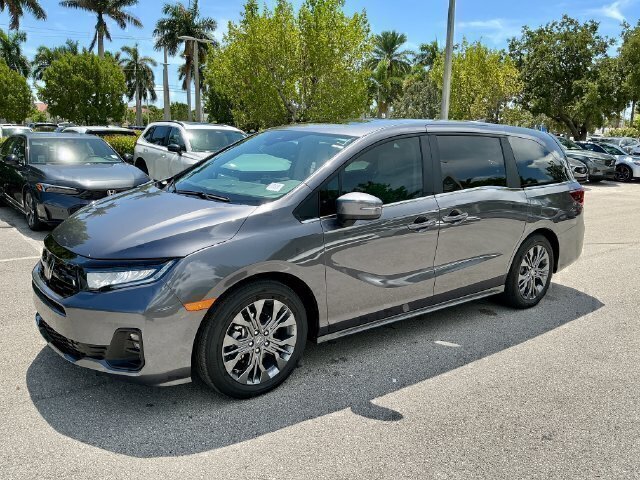 New 2027 Honda Odyssey Touring image 3