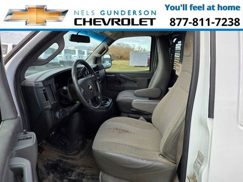 Used 2017 Chevrolet Express 3500 Work Van image 14